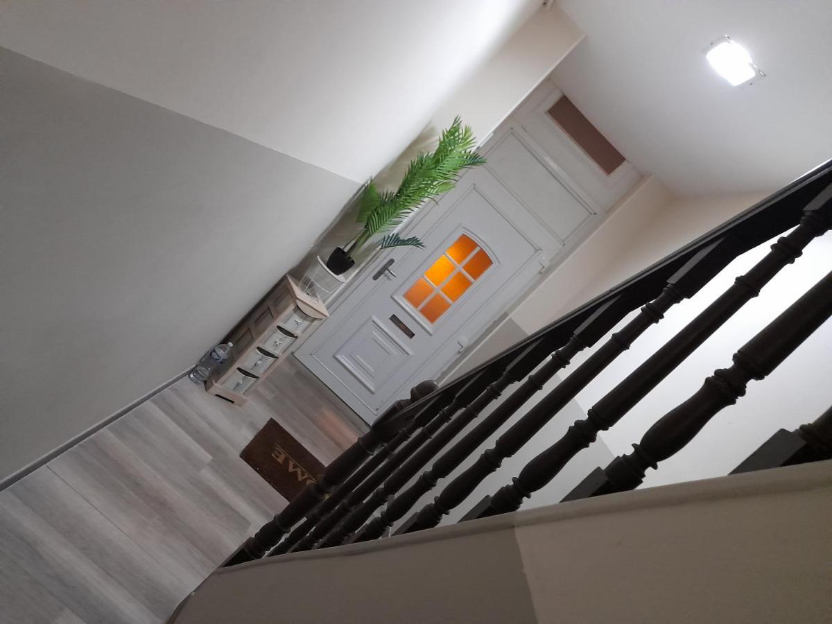 Appartement Tout Confort Cambrai Esterno foto